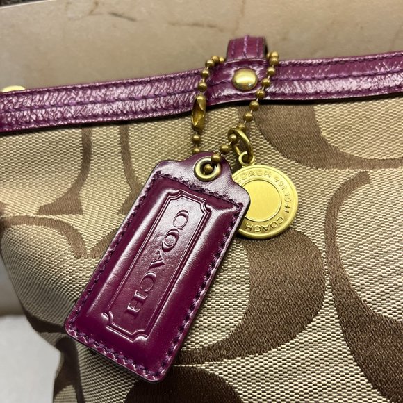 Coach Chelsea Purse tote bag zipper top No D0868-1242 Orchid color inside EUC - Picture 3 of 12